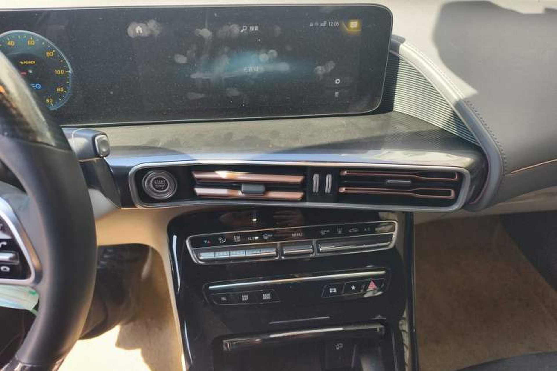 Used Mercedes-Benz EQC 2022 Facelift EQC 400 4MATIC Audio And AC Panel