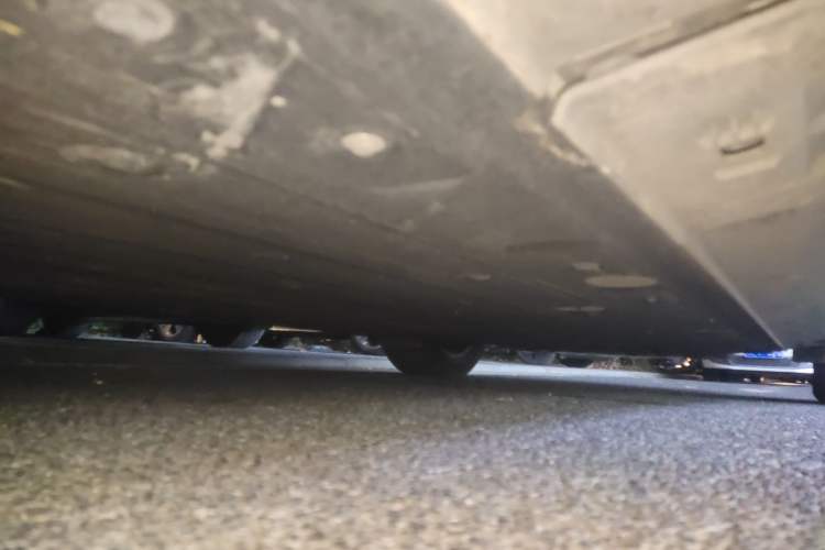Used Mercedes-Benz EQC 2022 EQC 350 4MATIC Chassis Front Left
