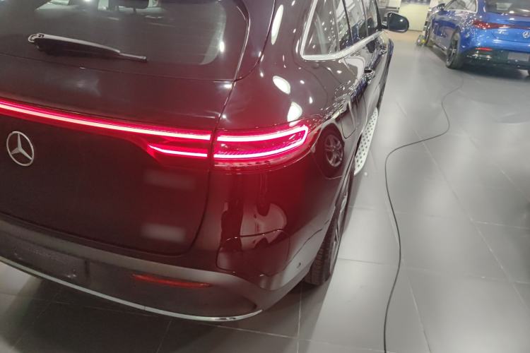 Used Mercedes-Benz EQC 2022 EQC 400 4MATIC Exterior 3