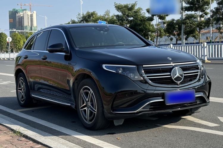 Used Mercedes-Benz EQC 2022 Facelift EQC 400 4MATIC Exterior 4
