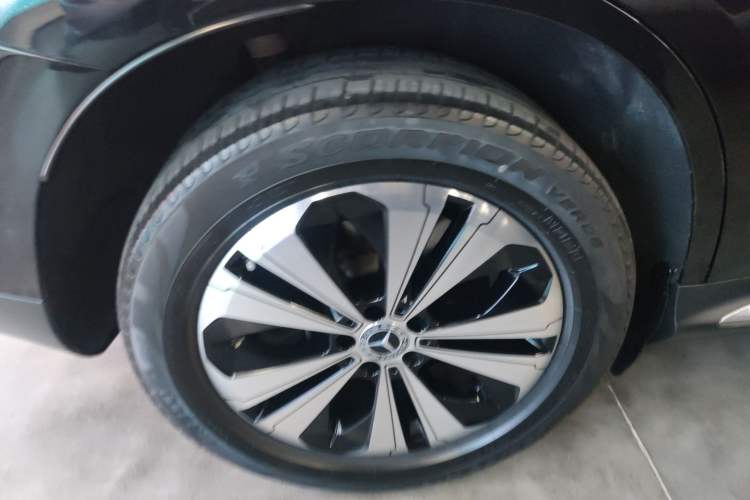 Used Mercedes-Benz EQC 2022-Year Restyled EQC 350 4MATIC Exterior 5