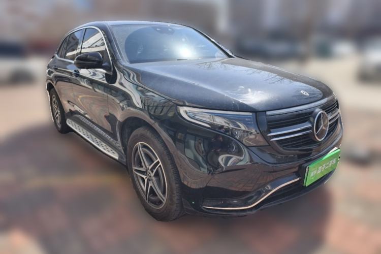 Used Mercedes-Benz EQC 2022 Facelift EQC 400 4MATIC Front Right 45 Deg