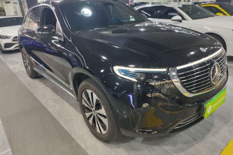 Used Mercedes-Benz EQC 2022 EQC 350 4MATIC Front Right 45 Deg