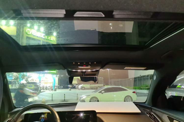 Used Mercedes-Benz EQC 2022 Facelift EQC 400 4MATIC Headliner