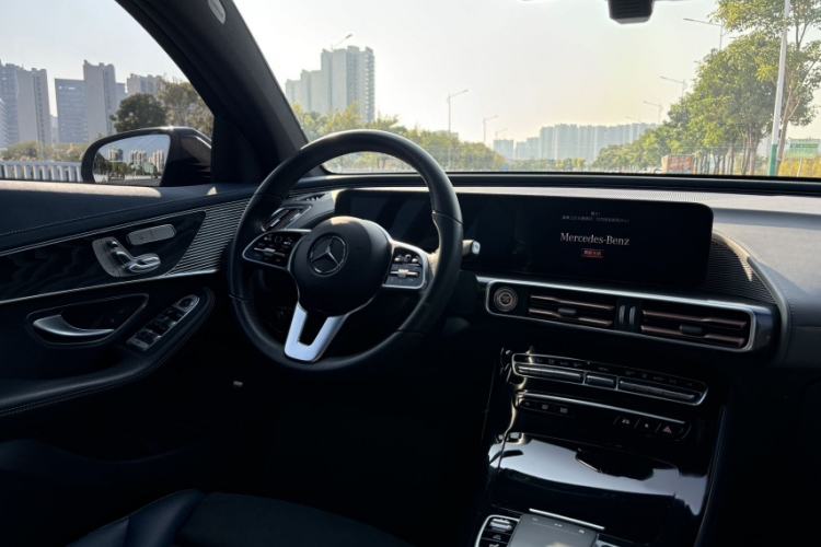 Used Mercedes-Benz EQC 2022 Facelift EQC 400 4MATIC Interior 5