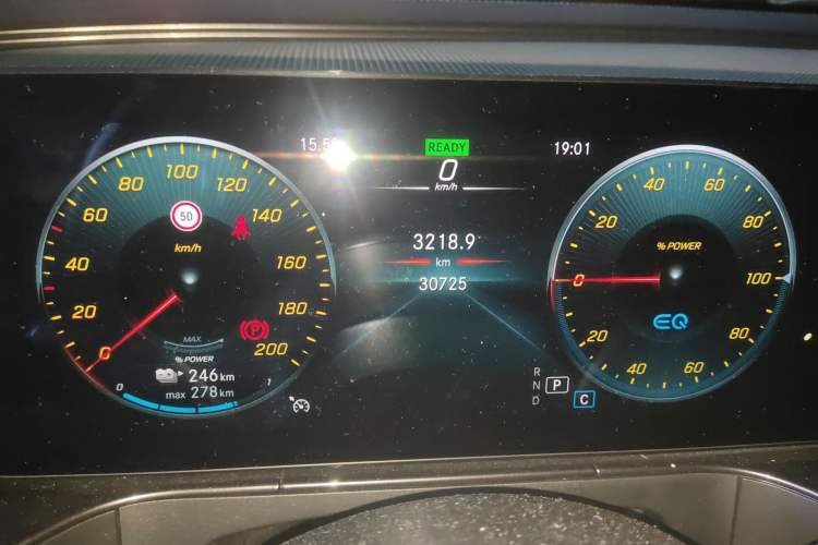Used Mercedes-Benz EQC 2022 EQC 350 4MATIC Odometer Close Up