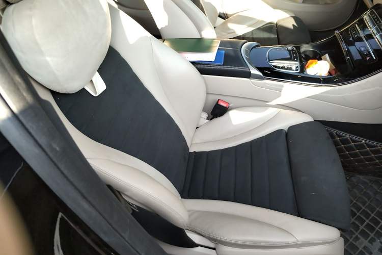 Used Mercedes-Benz EQC 2022 EQC 400 4MATIC Right Front Seat