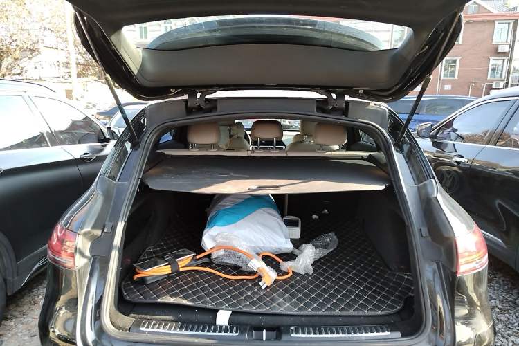 Used Mercedes-Benz EQC 2022 EQC 400 4MATIC Trunk