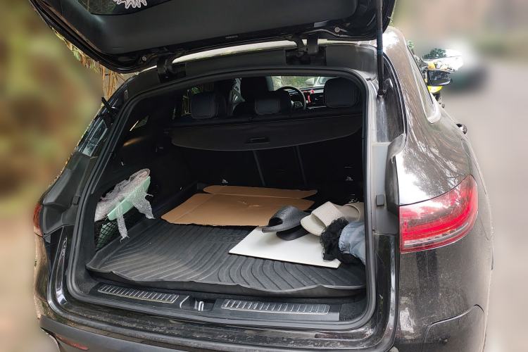 Used Mercedes-Benz EQC 2022 EQC 400 4MATIC Trunk