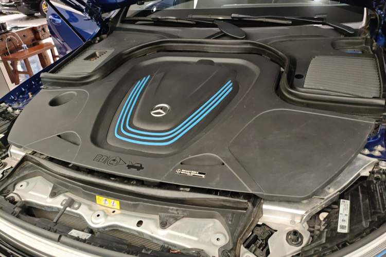Used Mercedes-Benz EQC 2022 Facelift EQC 400 4MATIC Engine Bay
