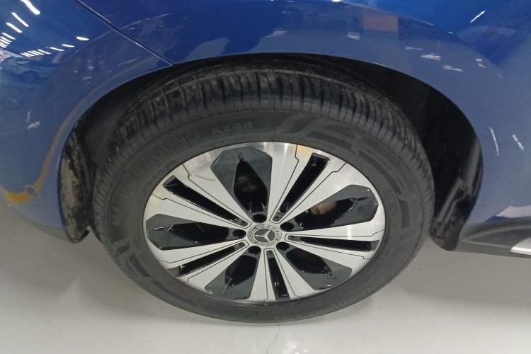 Used Mercedes-Benz EQC 2022-Year Restyled EQC 350 4MATIC Exterior 7