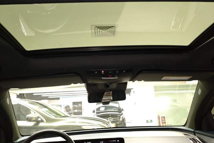 Used Mercedes-Benz EQC 2022 Facelift EQC 400 4MATIC Headliner