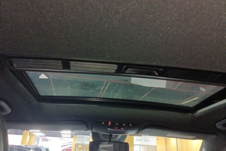 Used Mercedes-Benz EQC 2022-Year Restyled EQC 350 4MATIC Headliner