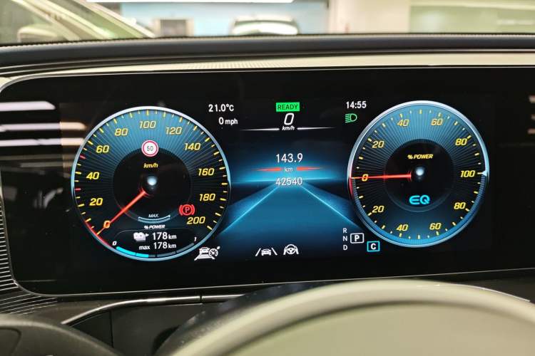 Used Mercedes-Benz EQC 2022 Facelift EQC 400 4MATIC Instrument Cluster
