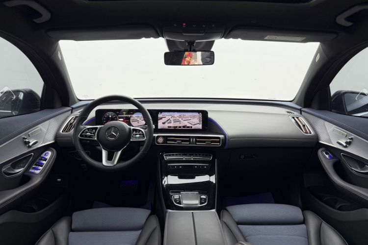 Used Mercedes-Benz EQC 2022 EQC 350 4MATIC Special Edition Audio And AC Panel