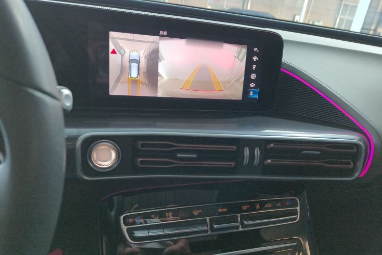 Used Mercedes-Benz EQC 2022 Facelift EQC 400 4MATIC Audio And AC Panel