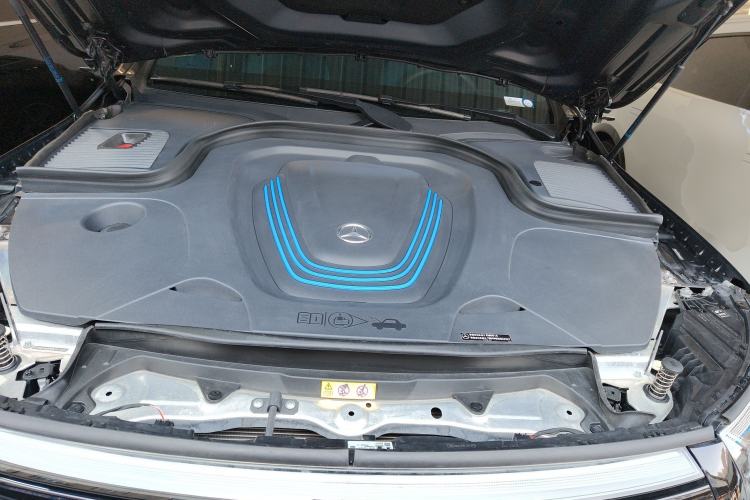 Used Mercedes-Benz EQC 2022 Facelift EQC 400 4MATIC Engine Bay