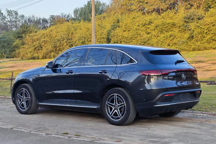 Used Mercedes-Benz EQC 2022 Facelift EQC 400 4MATIC Exterior 3