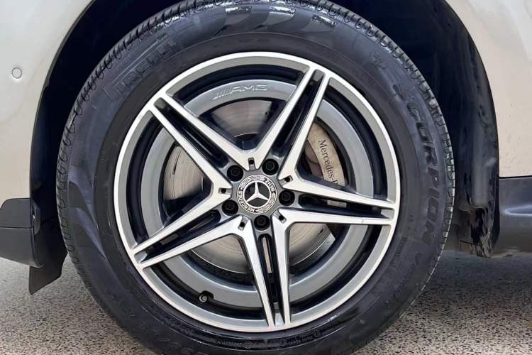 Used Mercedes-Benz EQC 2022 Facelift EQC 400 4MATIC Exterior 8
