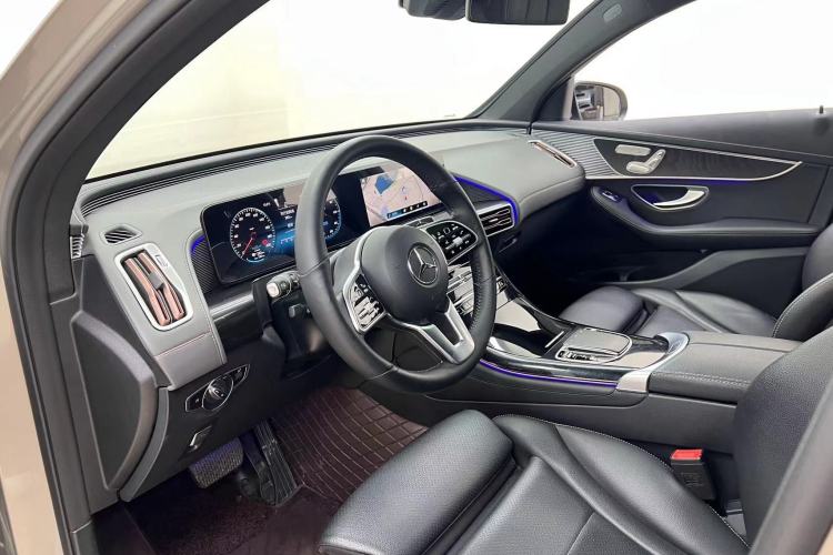 Used Mercedes-Benz EQC 2022 Facelift EQC 400 4MATIC Interior 2