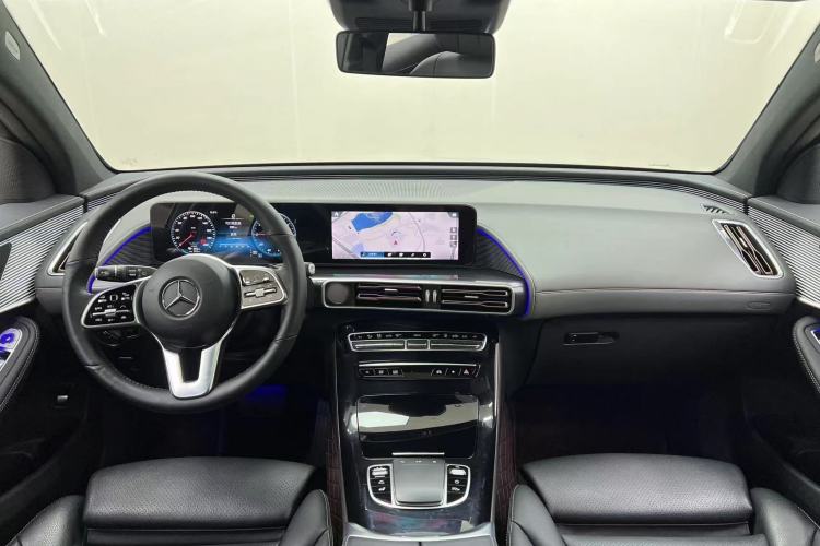 Used Mercedes-Benz EQC 2022 Facelift EQC 400 4MATIC Interior 4