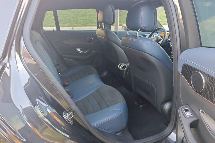 Used Mercedes-Benz EQC 2022 Facelift EQC 400 4MATIC Interior 4