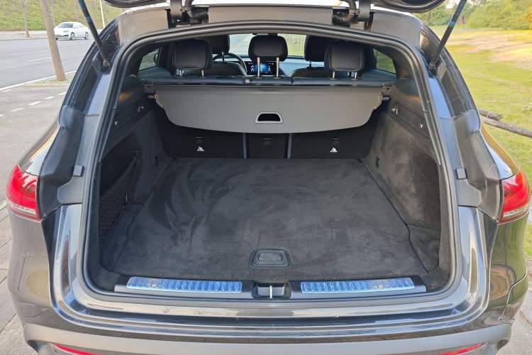 Used Mercedes-Benz EQC 2022 Facelift EQC 400 4MATIC Interior 7