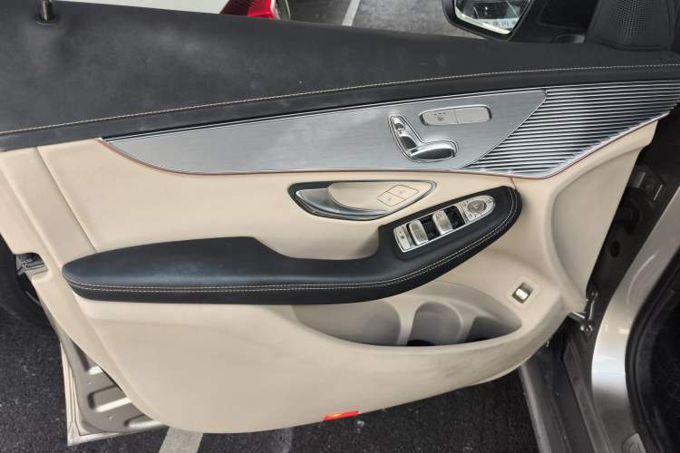 Used Mercedes-Benz EQC 2022-Year Restyled EQC 350 4MATIC Left Front Door Interior