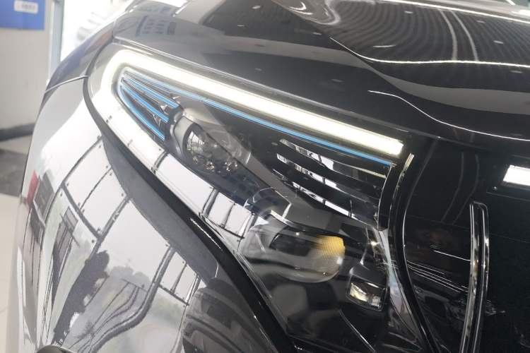 Used Mercedes-Benz EQC 2022-Year Restyled EQC 350 4MATIC Right Front Headlight