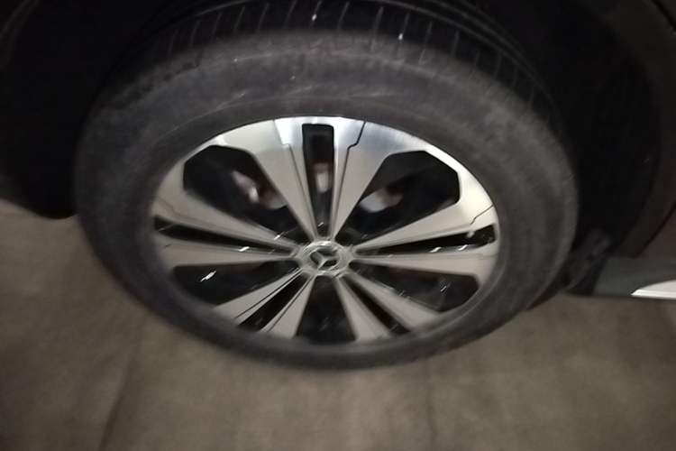 Used Mercedes-Benz EQC 2022 EQC 350 4MATIC Right Rear Wheel Hub