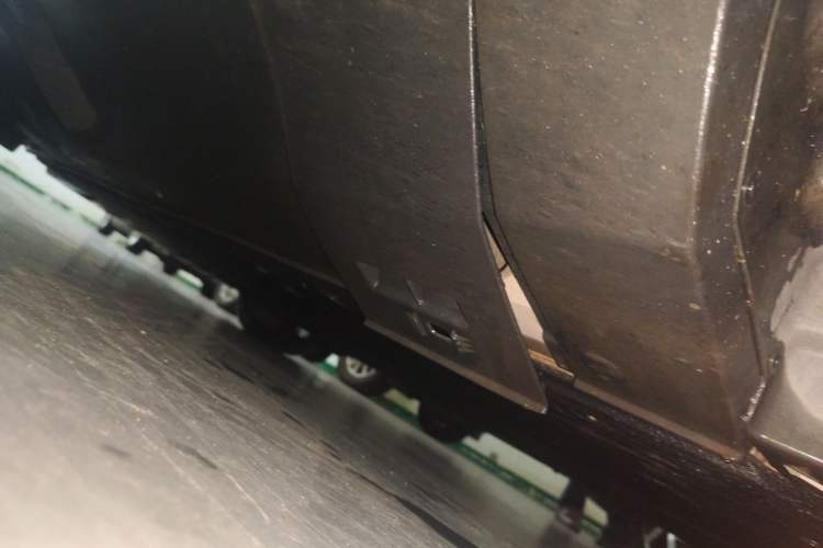 Used Mercedes-Benz EQC 2022 Facelift EQC 400 4MATIC Chassis Front Right
