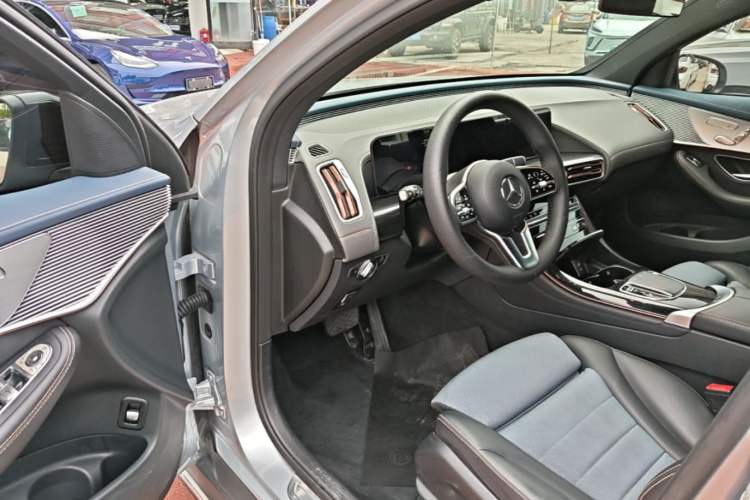 Used Mercedes-Benz EQC 2022-Year Restyled EQC 350 4MATIC Driver Seat