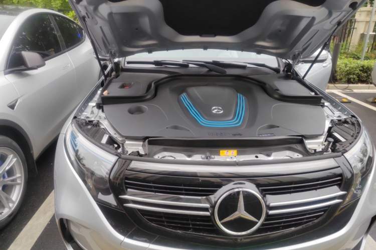 Used Mercedes-Benz EQC 2022 EQC 400 4MATIC Engine Bay Right