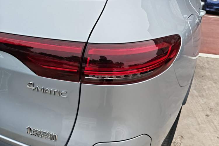 Used Mercedes-Benz EQC 2022-Year Restyled EQC 350 4MATIC Exterior 3
