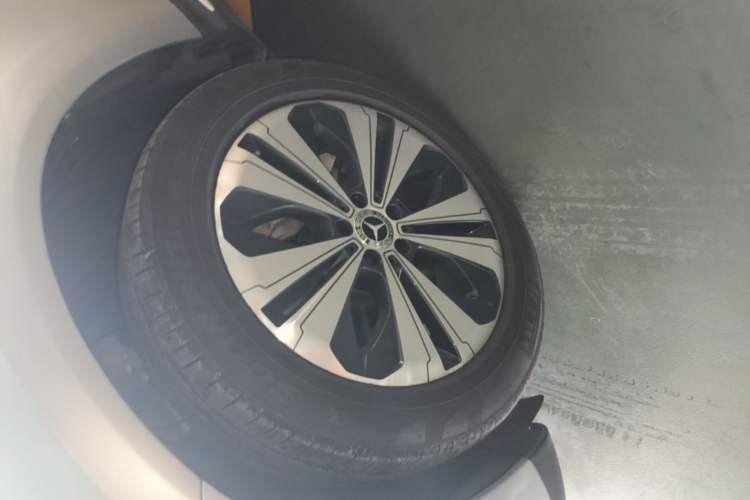 Used Mercedes-Benz EQC 2022 EQC 350 4MATIC Exterior 4