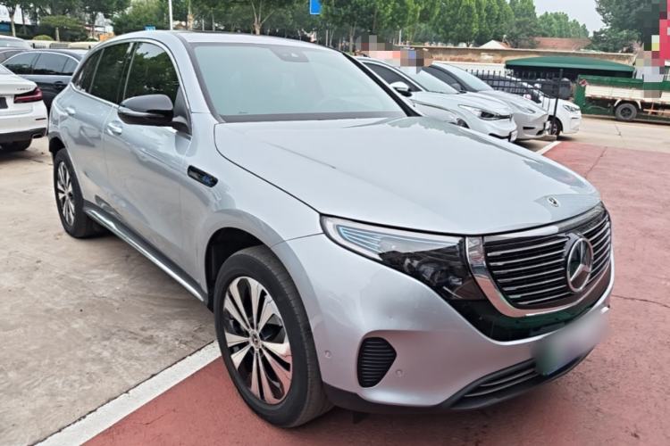 Used Mercedes-Benz EQC 2022-Year Restyled EQC 350 4MATIC Front Right 45 Deg
