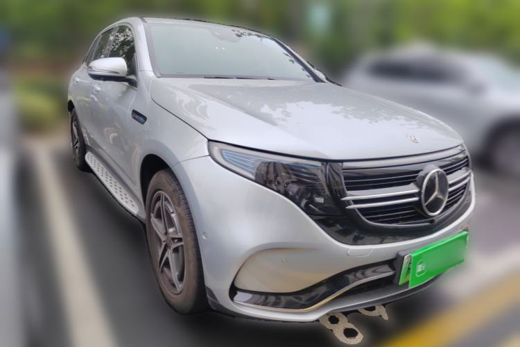 Used Mercedes-Benz EQC 2022 EQC 400 4MATIC Front Right 45 Deg