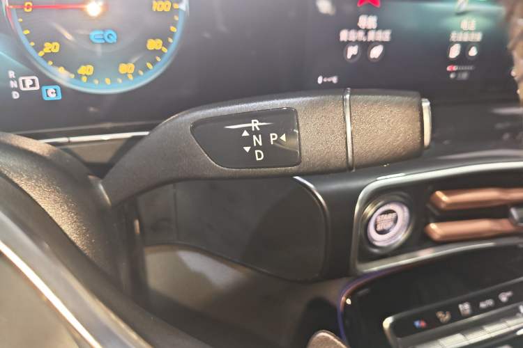 Used Mercedes-Benz EQC 2022-Year Restyled EQC 350 4MATIC Gear Lever