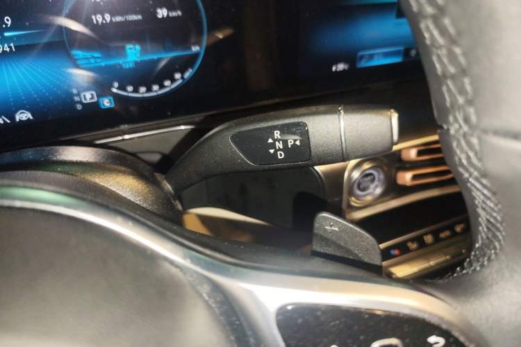Used Mercedes-Benz EQC 2022 Facelift EQC 400 4MATIC Gear Lever
