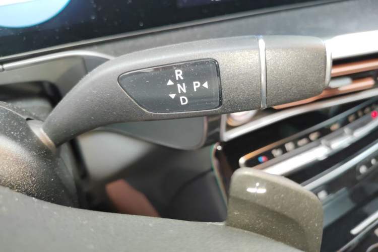 Used Mercedes-Benz EQC 2022 EQC 400 4MATIC Gear Lever