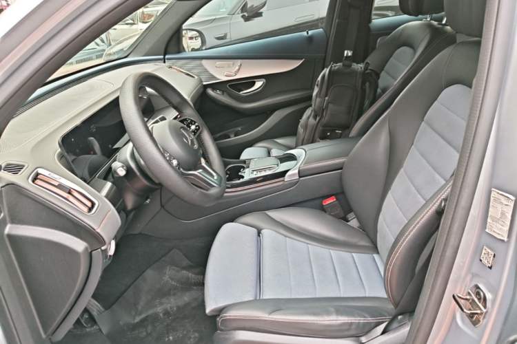 Used Mercedes-Benz EQC 2022-Year Restyled EQC 350 4MATIC Left Front Seat