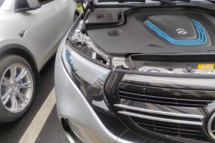 Used Mercedes-Benz EQC 2022 EQC 400 4MATIC Right Front Headlight