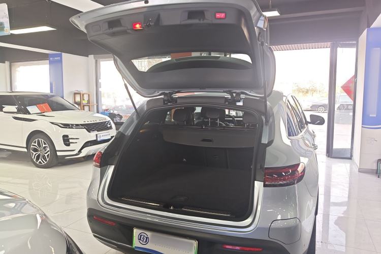 Used Mercedes-Benz EQC 2022-Year Restyled EQC 350 4MATIC Trunk