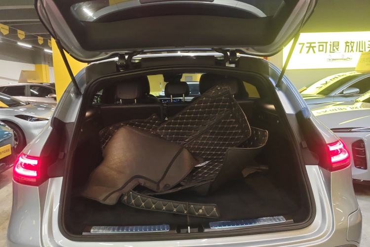 Used Mercedes-Benz EQC 2022 EQC 400 4MATIC Trunk