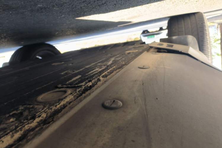 Used Mercedes-Benz EQC 2022 EQC 400 4MATIC Chassis Rear Right