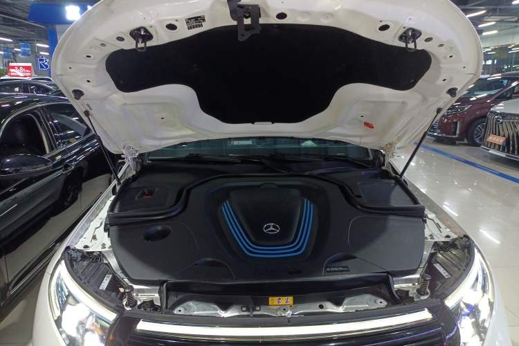 Used Mercedes-Benz EQC 2022 Facelift EQC 400 4MATIC Engine Bay