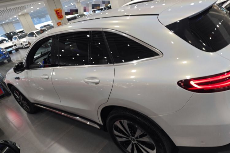 Used Mercedes-Benz EQC 2022-Year Restyled EQC 350 4MATIC Exterior 3