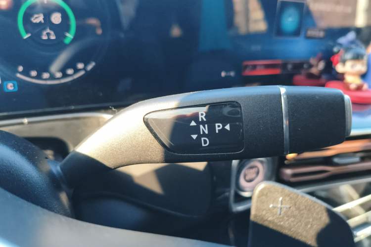 Used Mercedes-Benz EQC 2022 EQC 350 4MATIC Gear Lever