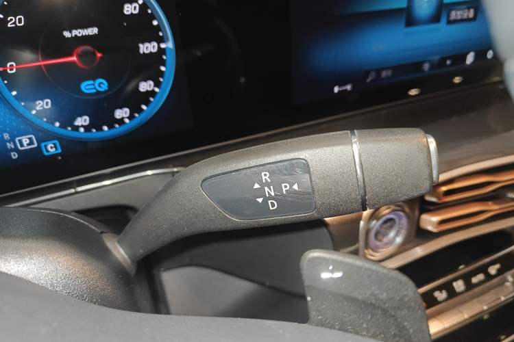 Used Mercedes-Benz EQC 2022-Year Restyled EQC 350 4MATIC Gear Lever