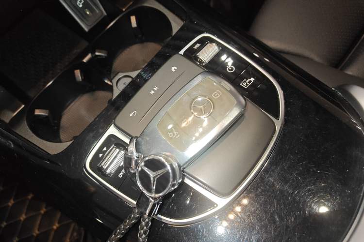 Used Mercedes-Benz EQC 2022-Year Restyled EQC 350 4MATIC Interior 1